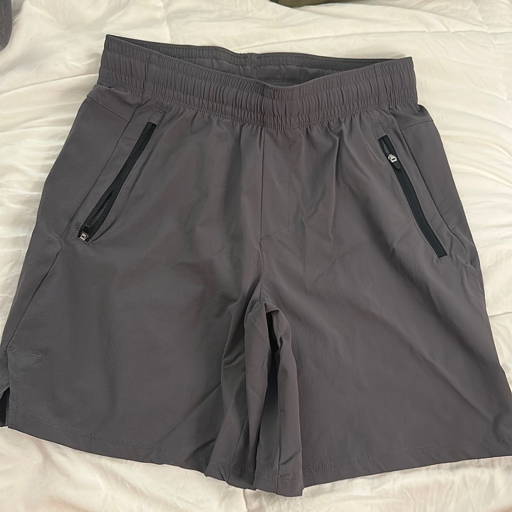 Men’s gym shorts